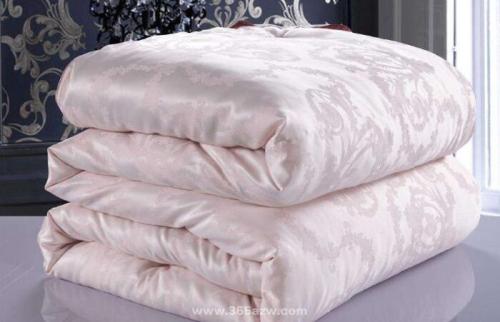 蠶絲被真假辨別方法，冬天保暖就靠它了