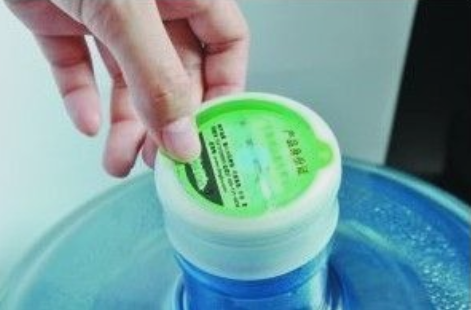 桶裝水二維碼防偽標(biāo)簽 桶裝水二維碼防偽標(biāo)簽微信營銷及制作過程